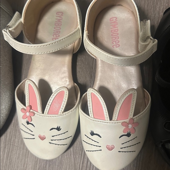 Set of Girls' Dress Shoes - Silver, White, Black size 9 - Picture 3 of 4